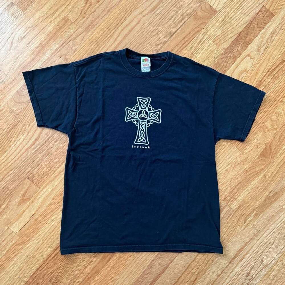 Fruit of the Loom Ireland Celtic Cross Graphic T-Shirt XL Black